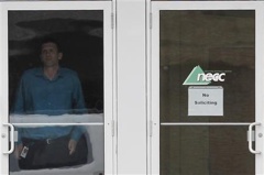 Calls for oversight grow as U.S. meningitis scare widens