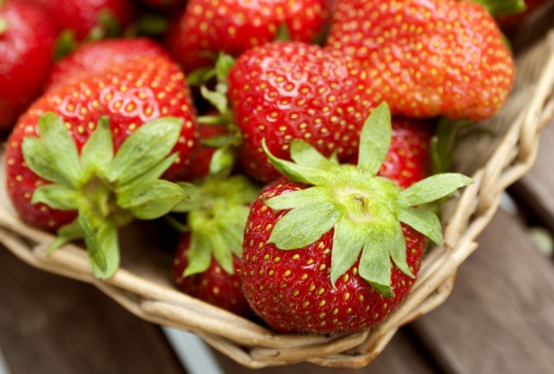 Strawberries Found To Lower Cholesterol