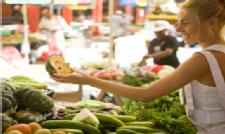 Shop Smart at Farmers' Markets