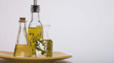 Mediterranean diet linked to lower risk of heart attack, stroke