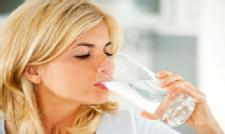 How to Stay Hydrated in Summer Heat