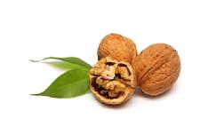 Satisfying and Heart Healthy: Walnuts